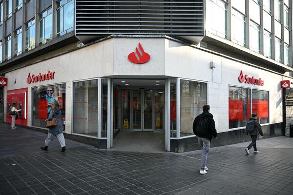 La megacompra en EE.UU. que hizo caer las acciones de Santander