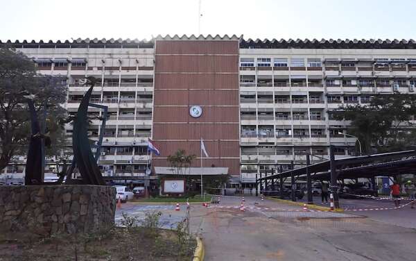 AUDIO: “No queremos morir en la espera”, dicen pacientes oncológicos del IPS ante carencias de medicamentos e insumos - A La Gran 7-30 - ABC Color