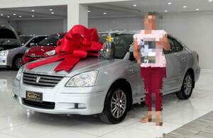 Con “moño” robaron un auto en Luque •