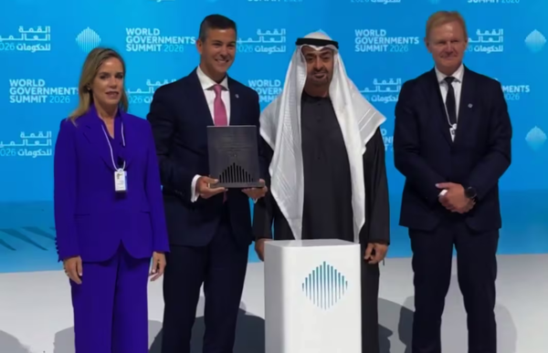 Presidente Peña recibe en Dubái el reconocimiento a Paraguay como el gobierno más reformista del mundo