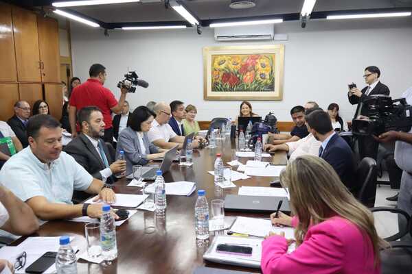 Comisiones de Diputados dictaminan aprobar con modificaciones el proyecto de reforma de la Caja Fiscal