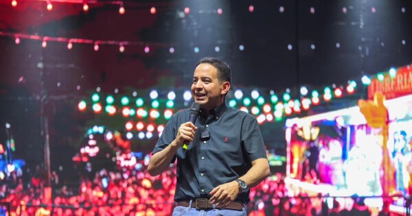 Estigarribia lanza a Mauricio Ortiz en Itauguá para enfrentar al intendente de Jazmín Narváez