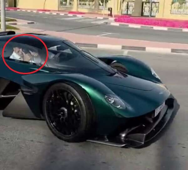 Video: Peña pasea en superautos en Dubái mientras el país se moviliza por la Caja Fiscal - Política - ABC Color