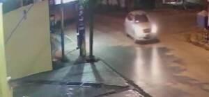 Se compró un auto, en el primer viaje ya le robaron