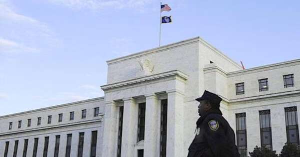 La Nación / Para Trump, candidato para dirigir la Fed, Kevin Warsh, “comprende la necesidad de bajar tasas”