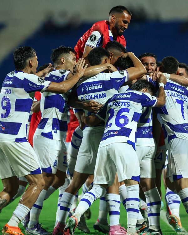Histórico estreno victorioso para 2 de Mayo en la Libertadores 2026