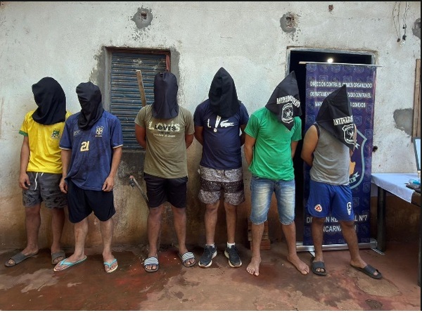 Allanamiento en Obligado culmina con seis detenidos e incautación de drogas, motocicleta, celulares y dinero