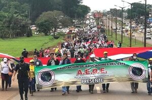 Reforma de la Caja Fiscal: Educadores del Este se movilizan en el km 13 - ADN Digital