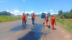 Inician trabajos en la Ruta PY08 mientras otras vías siguen en deplorable estado - Nacionales - ABC Color