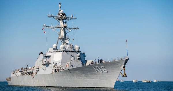 La Nación / Tres buques de guerra arriban a Haití para encarar la violencia criminal