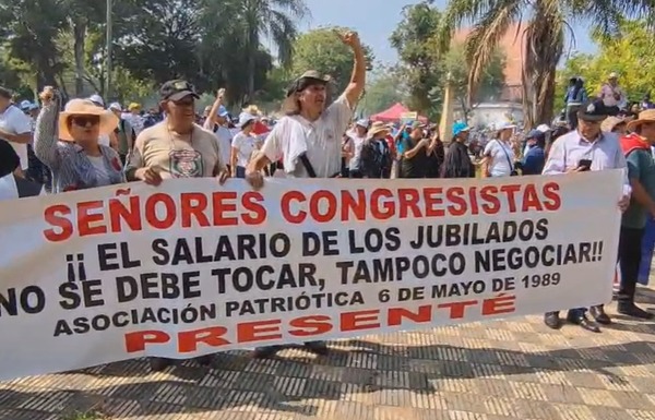 Docentes rechazan reforma de la Caja Fiscal del Ejecutivo y denuncian la falta de diálogo