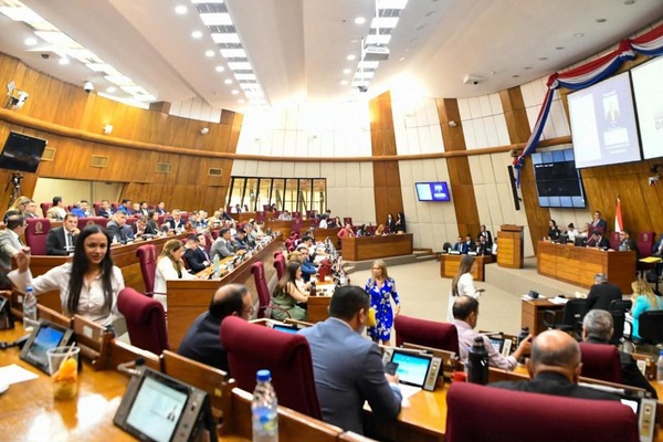 Diputados aprueban cambios al régimen jubilatorio de parlamentarios - ADN Digital