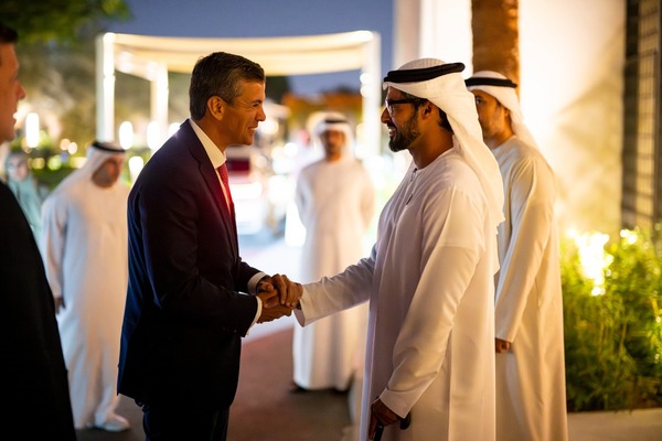 Popular / Reunión de Peña con referente emiratí apunta al desarrollo mutuo