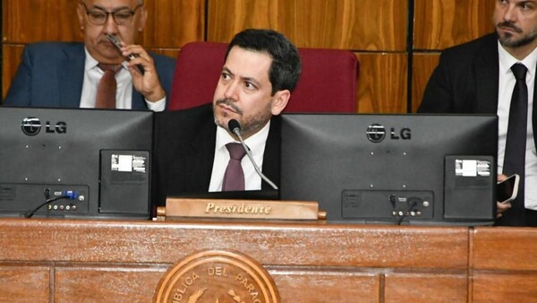 Reforma de la Caja Fiscal: “Es un proceso doloroso, pero necesario”, afirma Raúl Latorre