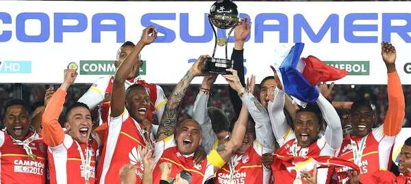 Omar Pérez fue intervenido de urgencia por un infarto - Fútbol Internacional - ABC Color