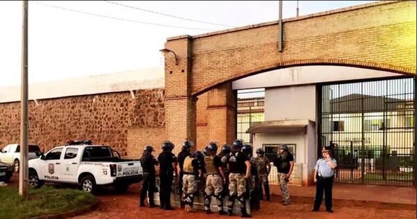 La Nación / Requisan celdas vip en el penal de Pedro Juan