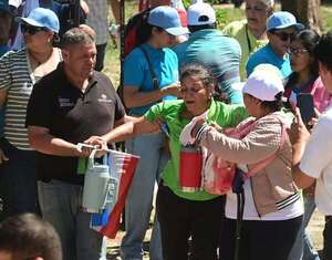 Piden voto castigo contra el cartismo por apresurada reforma a caja fiscal - Política - ABC Color