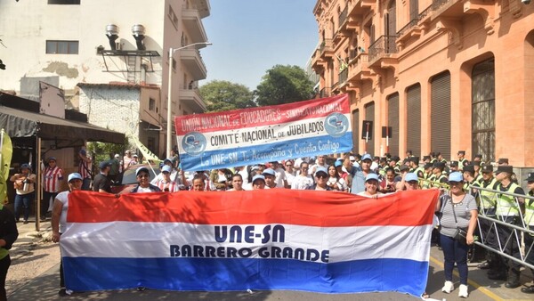 Lo que tenés que saber: Media sanción a Caja Fiscal, maestros en paro y Diputados mantienen privilegios