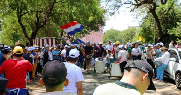 Diario HOY | MEC apuesta al diálogo con docentes, pero tomará medidas si no inician las clases