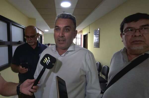 AUDIO: Caja fiscal: docentes retrucan y advierten con consecuencias electorales al cartismo  - La Primera Mañana - ABC Color