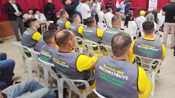 Presos limpiarán escuelas en Ciudad del Este antes del inicio de clases - Noticiero Paraguay