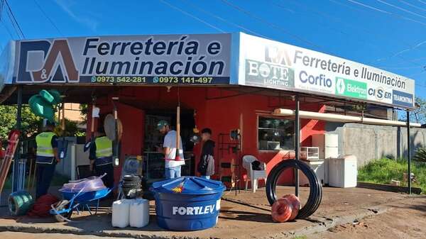 Balean una ferretería en Pedro Juan Caballero - Policiales - ABC Color