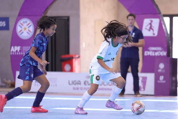 Se definieron a los cuatro mejores equipos de la Liga Evolución Sub 12 Futsal Femenino