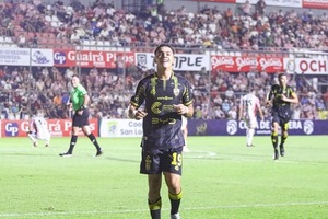 El Canario celebra de visitante