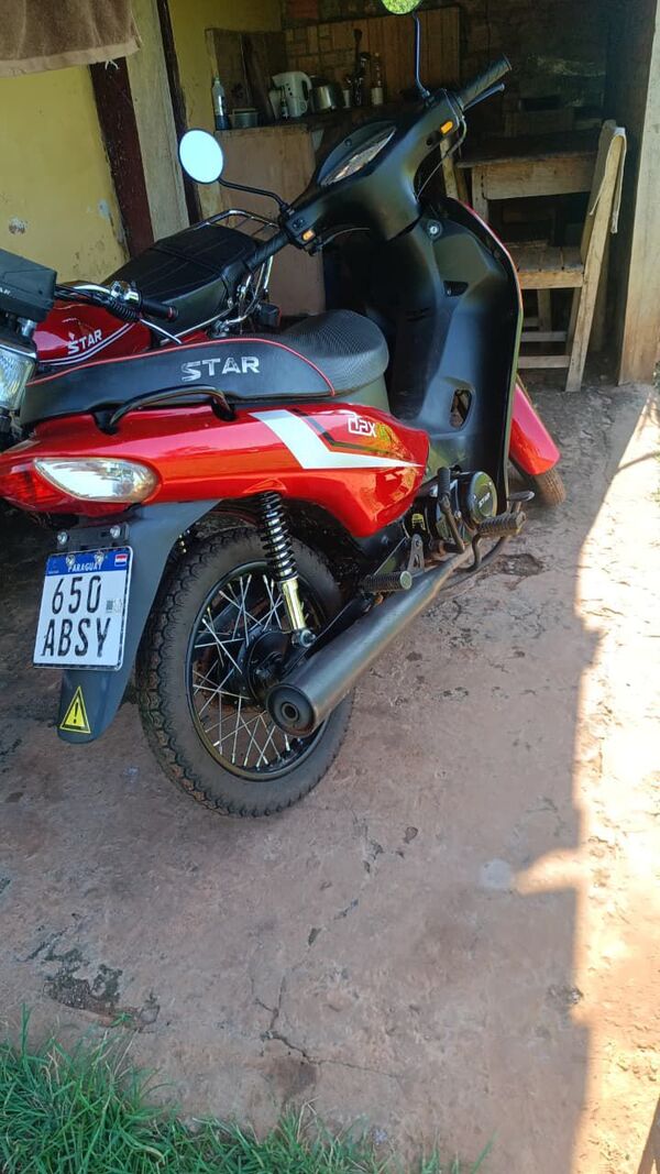 Motocicleta robada fue recuperada tras ser hallada abandonada en un patio baldío - Concepción al Día