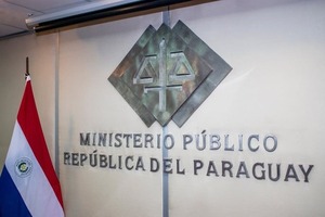 Allanan propiedades en Naranjal en investigación por presunta falsificación de documentos