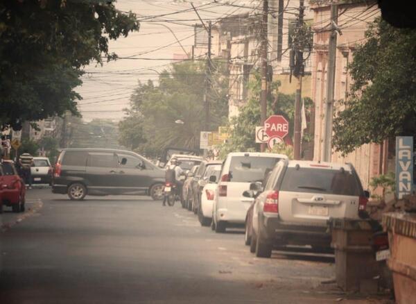 Alerta por la calidad del aire en Asunción: incendios forestales elevan niveles de contaminación