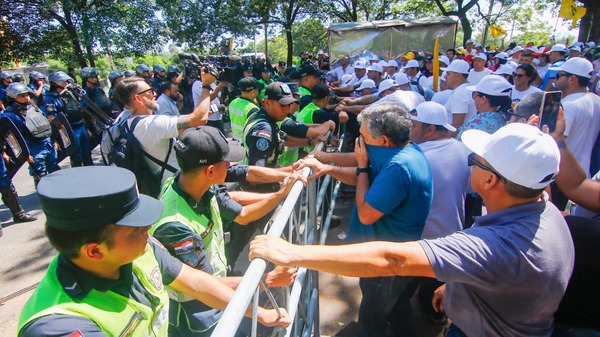 Iglesia pide Pacto Social por la reforma de Caja Fiscal