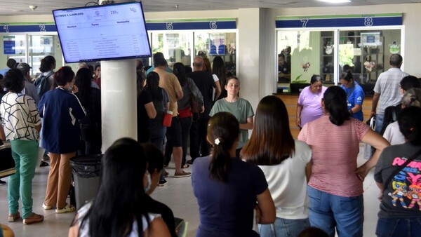 Crisis del IPS: Asegurados exigen auditar deuda con farmacéuticas