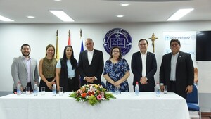 La UC presenta plan de cobertura médica para sus estudiantes