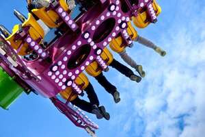 Tragedia en el parque de diversiones: colapso de una atracción mata a un policía y deja 13 heridos - Mundo - ABC Color