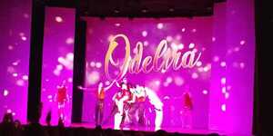 Popular / ¡Explosión de carcajadas en el estreno de "Odelirá" de Clara Franco!