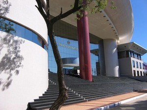 Rasgarse las vestiduras después de décadas de silencio