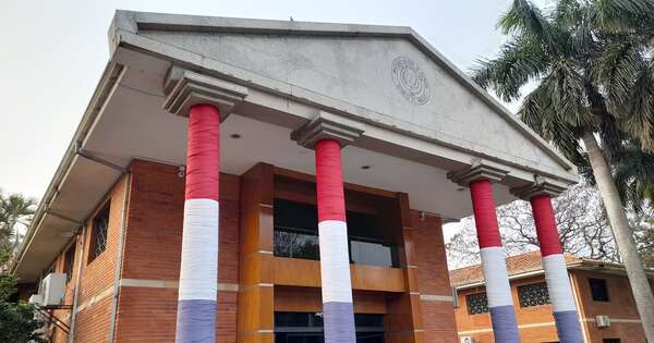 Diario HOY | Declaran paro total de actividades en la UNA por la reforma de la Caja Fiscal