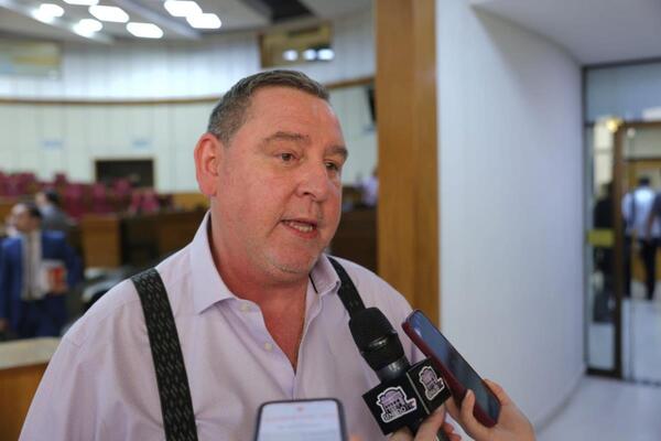 Senador afirma que la "jubilación VIP" se terminará