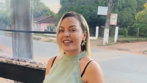 Con la asaditera sexy, la carne se vende más