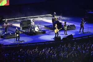 Una noche de catarsis y clásicos en el Cosquín Rock Paraguay - Música - ABC Color