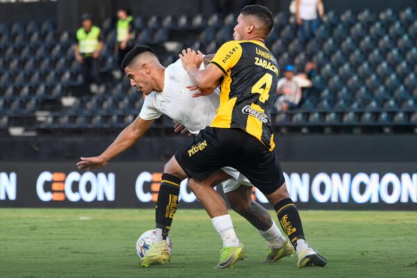 Paridad a puro gol entre Libertad y Guarani