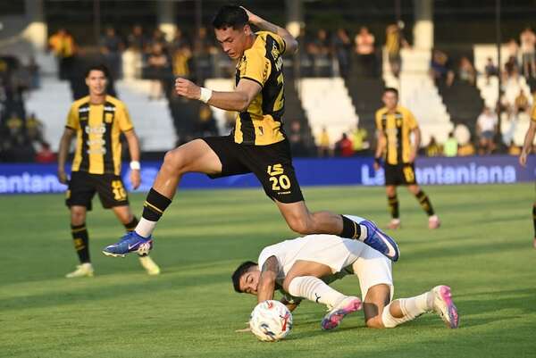 Libertad 3-Guaraní 3: Canasta llena en La Huerta - Fútbol - ABC Color