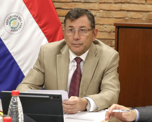 Luis Pettengill reafirma su candidatura a la Presidencia