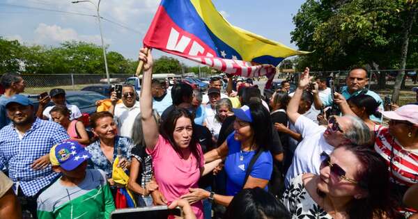 La Nación / Venezuela liberó ayer a unos 18 presos políticos