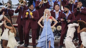 Lady Gaga y Ricky Martin aparecen por sorpresa en el descanso de Bad Bunny