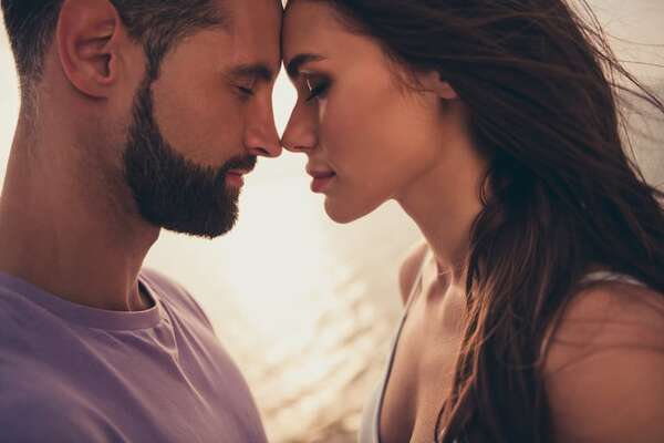 ¿Se celebra el Día de los Enamorados si no somos nada oficial? Guía para no morir de incomodidad - Sexualidad - ABC Color