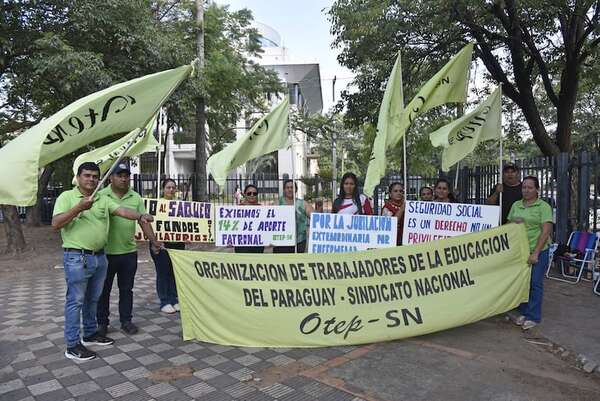AUDIO: Policías, militares y docentes convocan a protesta contra reforma de Caja Fiscal  - A La Gran 7-30 - ABC Color