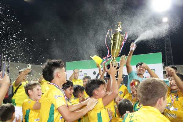 ENCARNACIÓN CELEBRÓ LA GRAN FINAL DE “GOLES POR MI BARRIO”