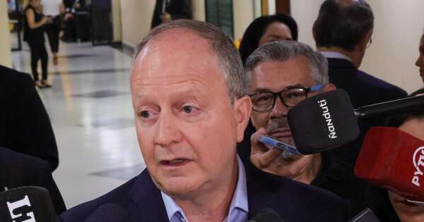 Diario HOY | Piden no exagerar con renuncias: “Aunque seamos Suecia o Noruega, hay que hacer la reforma”